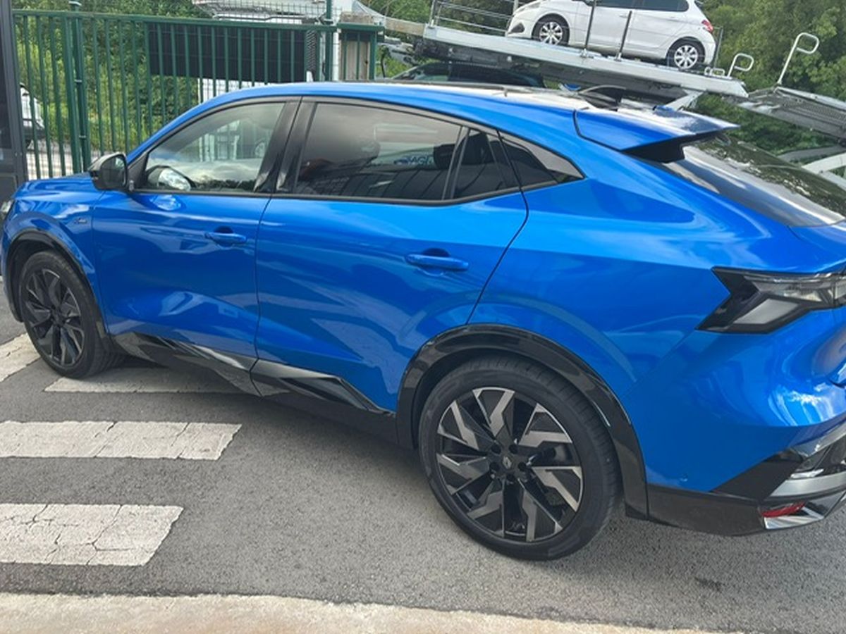RAFALE Esprit Alpine E-Tech full hybrid 200 cv (147kW)