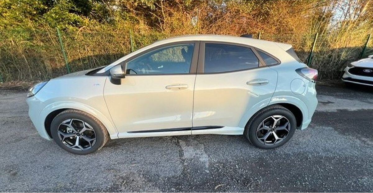 PUMA ST Line X 5P 1.0 EcoBoost mHEV 125cv MHEV 7v automático