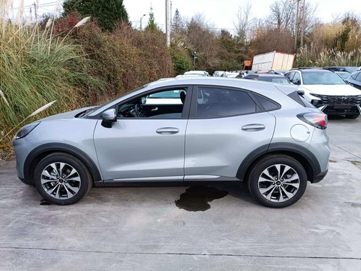 PUMA Titanium 5P 1.0 EcoBoost mHEV 125cv MHEV 6V manual