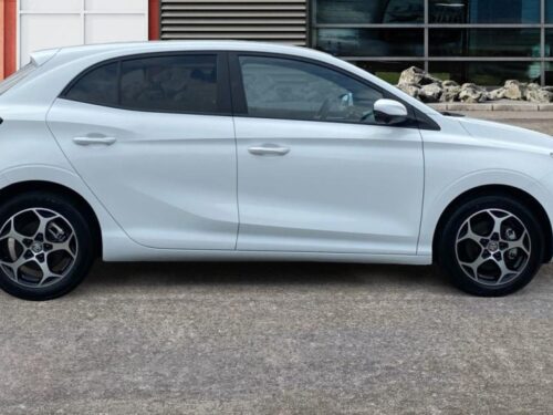 MG 3 Hybrid+ LUX